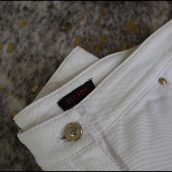 ESCADA JEANS. - Picture 4 of 8